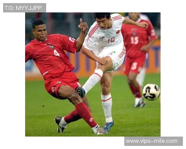 我心中的足球英雄与他的精彩瞬间